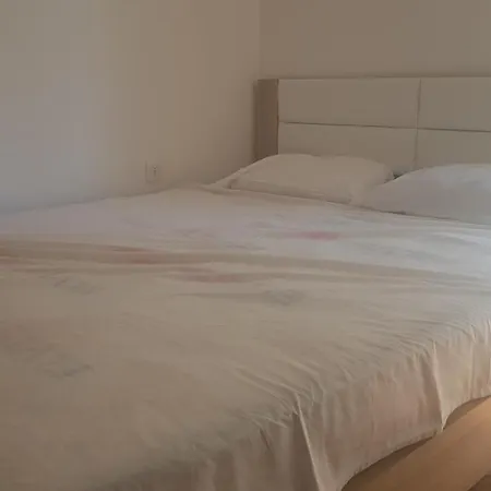 4rooms Апартаменты *